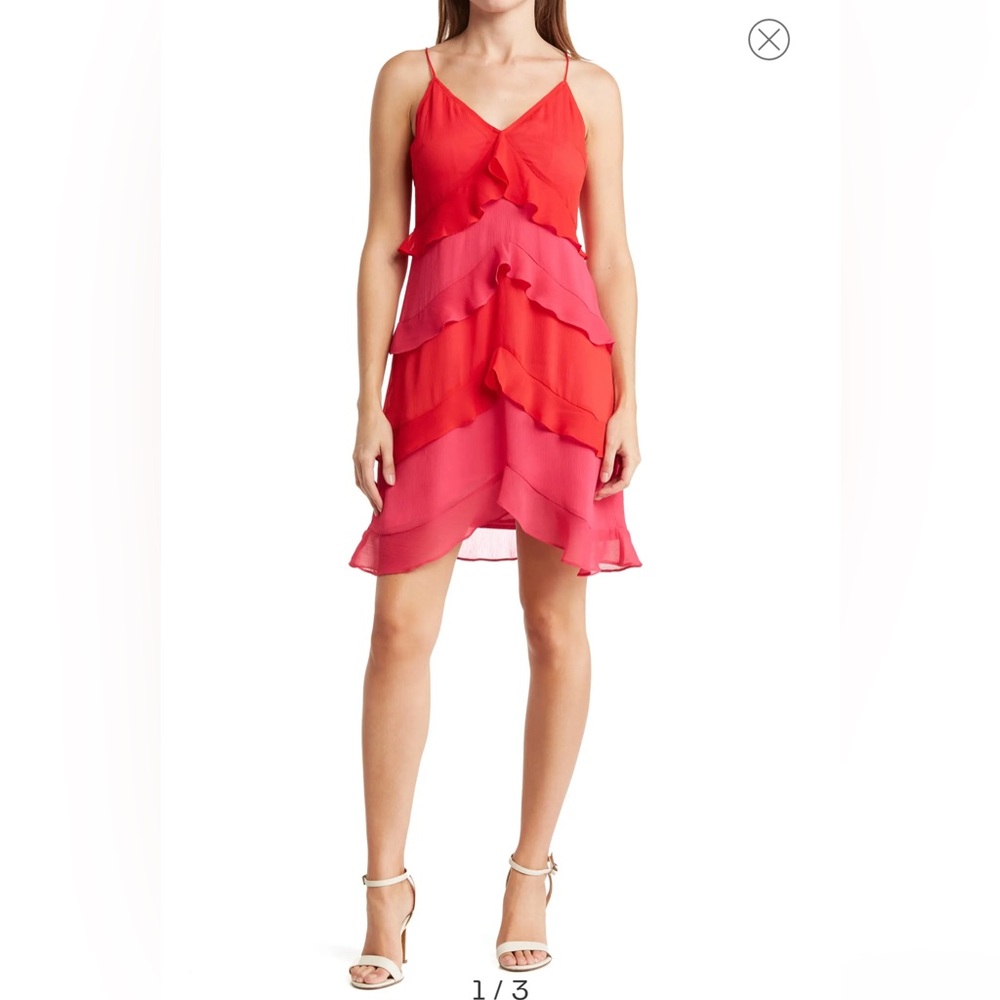 BONHEUR D'AMOUR - V-Neck Tier Ruffle Dress